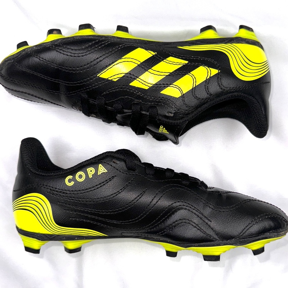 (2.5Y) Adidas Copa Sense 4 UNISEX Black & Solar Yellow Soccer Cleats